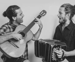 Dúo Luna Tobaldi (Tango) © Agustin Luna (Gitarre), Luciano Tobaldi (Bandoneon & Gesang)